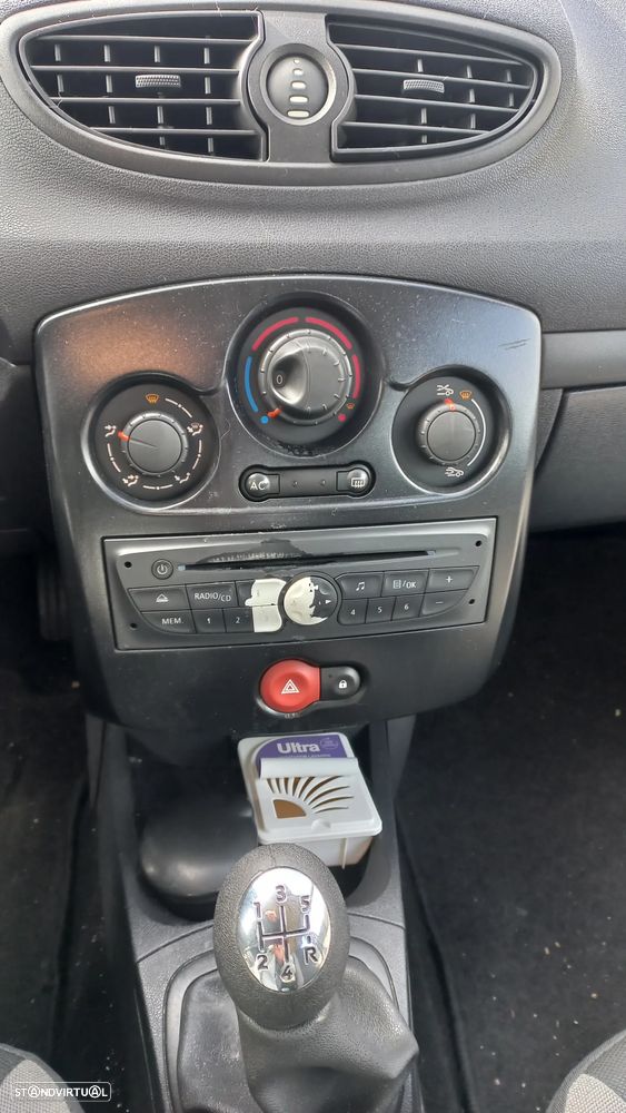 Renault Clio 1.5 dCi 75 Expression - 20
