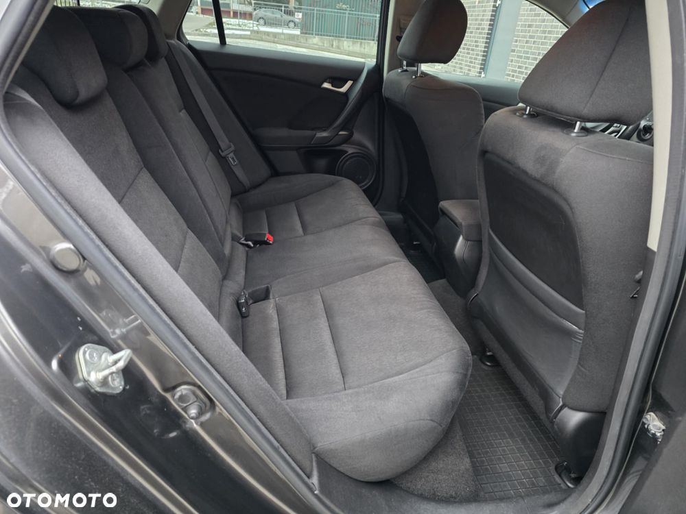 Honda Accord 2.0 Executive - 23