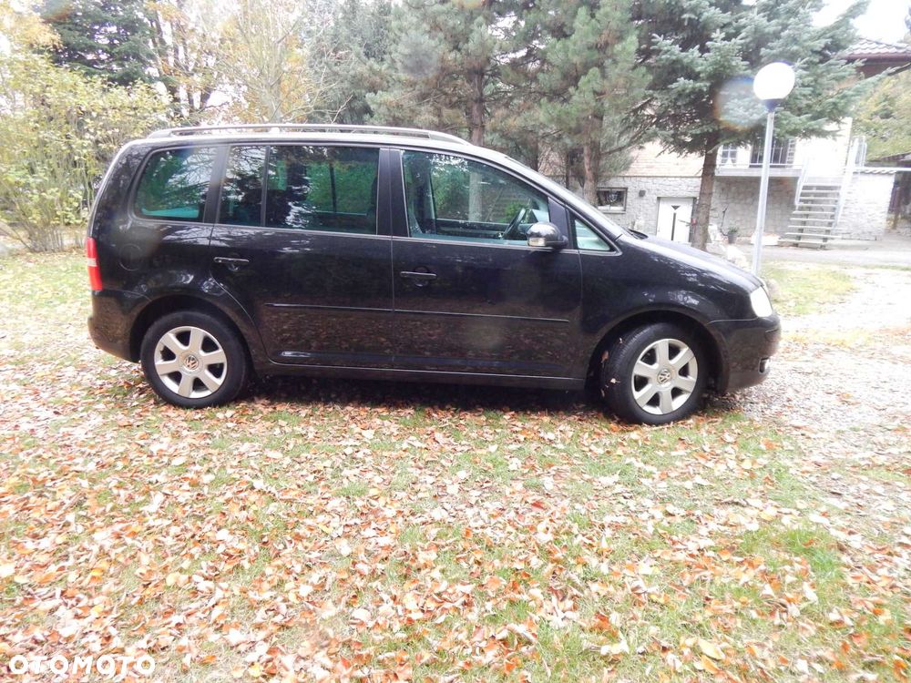 Volkswagen Touran 2.0 TDI Highline - 7