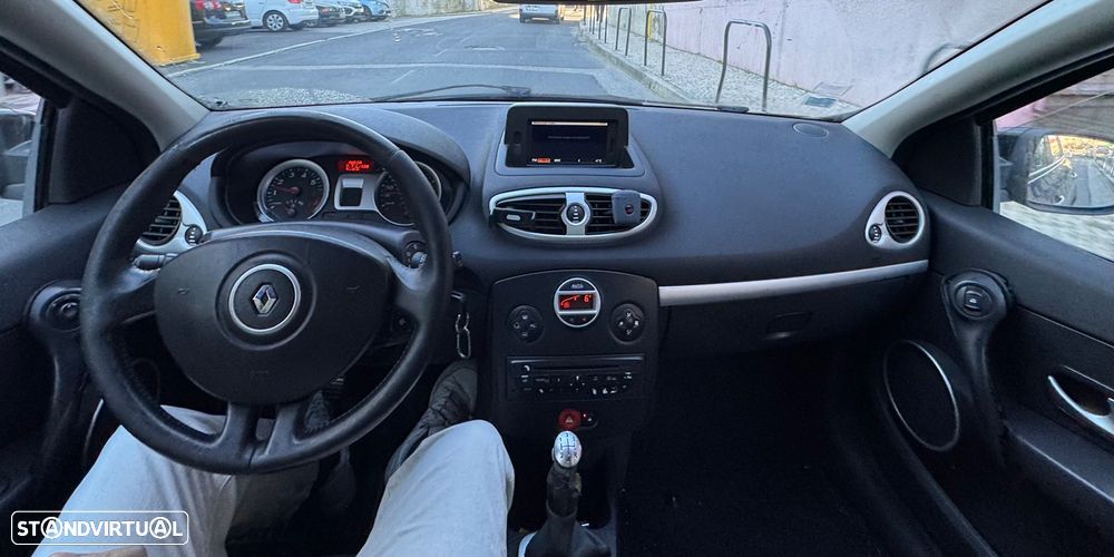 Renault Clio 1.2 TCE Dynamique S - 1