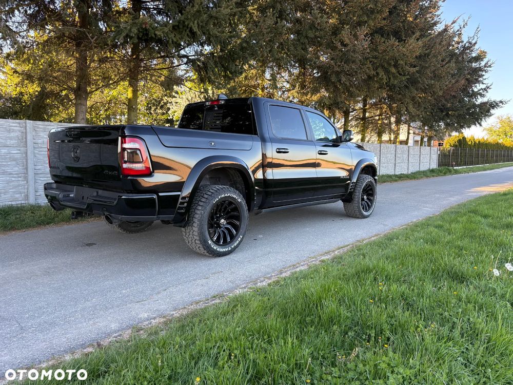 Dodge RAM - 24