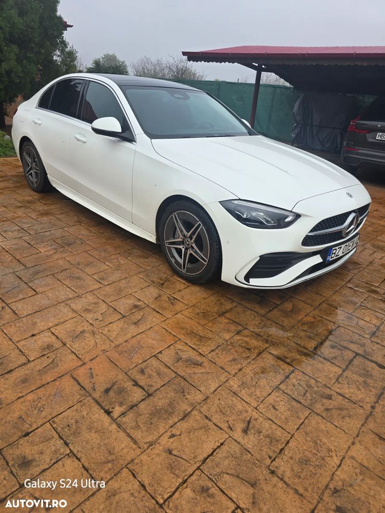 Mercedes-Benz C - 12