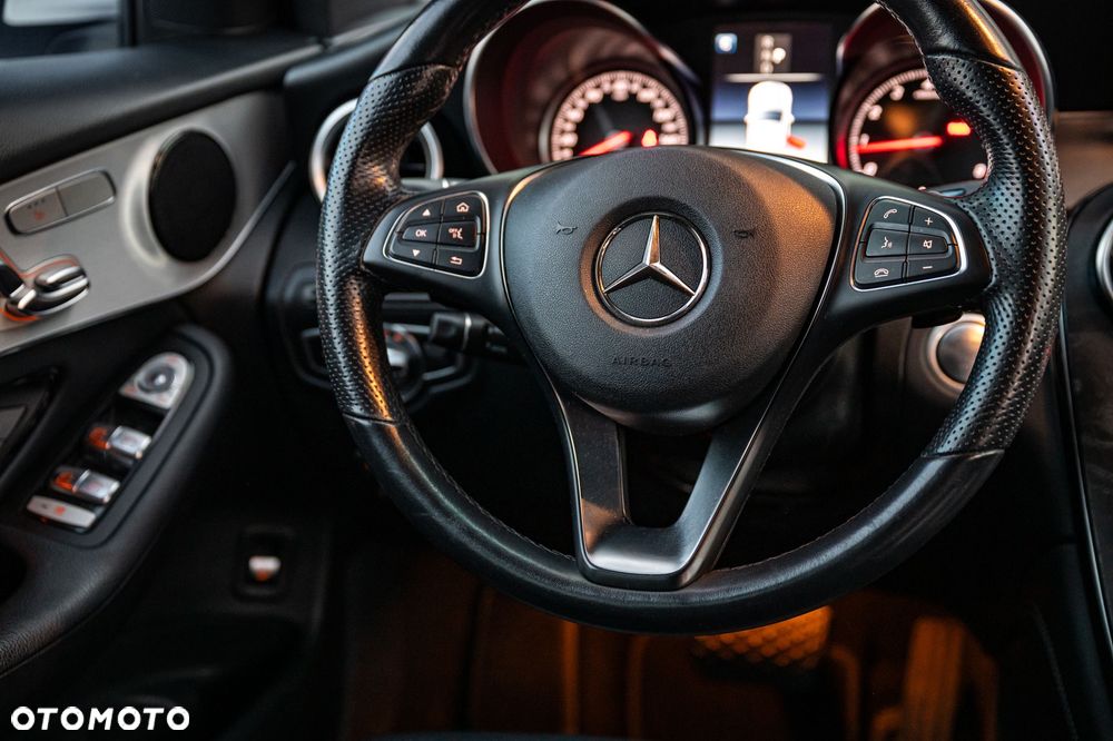 Mercedes-Benz GLC - 24