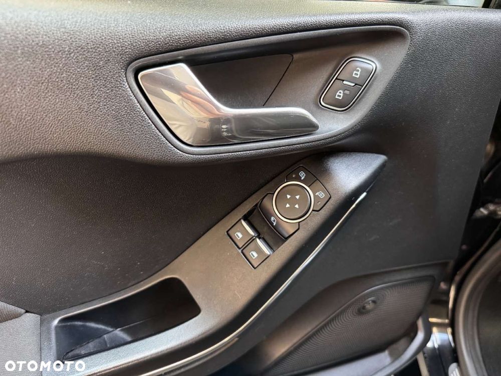 Ford Fiesta - 21