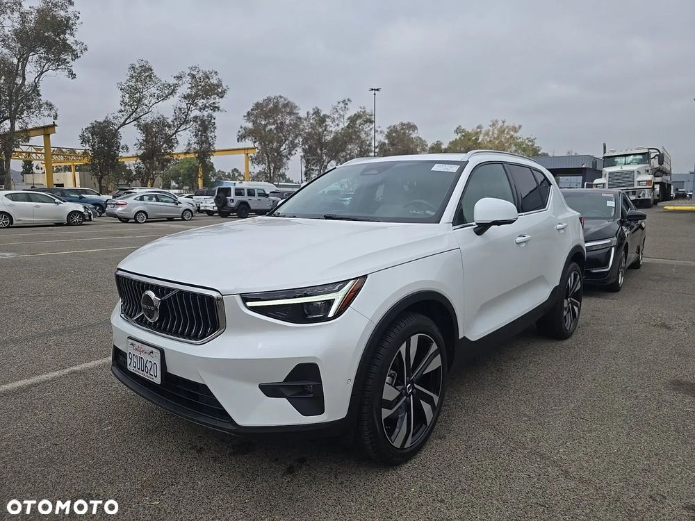 Volvo XC 40 B5 B AWD Ultimate Bright - 1