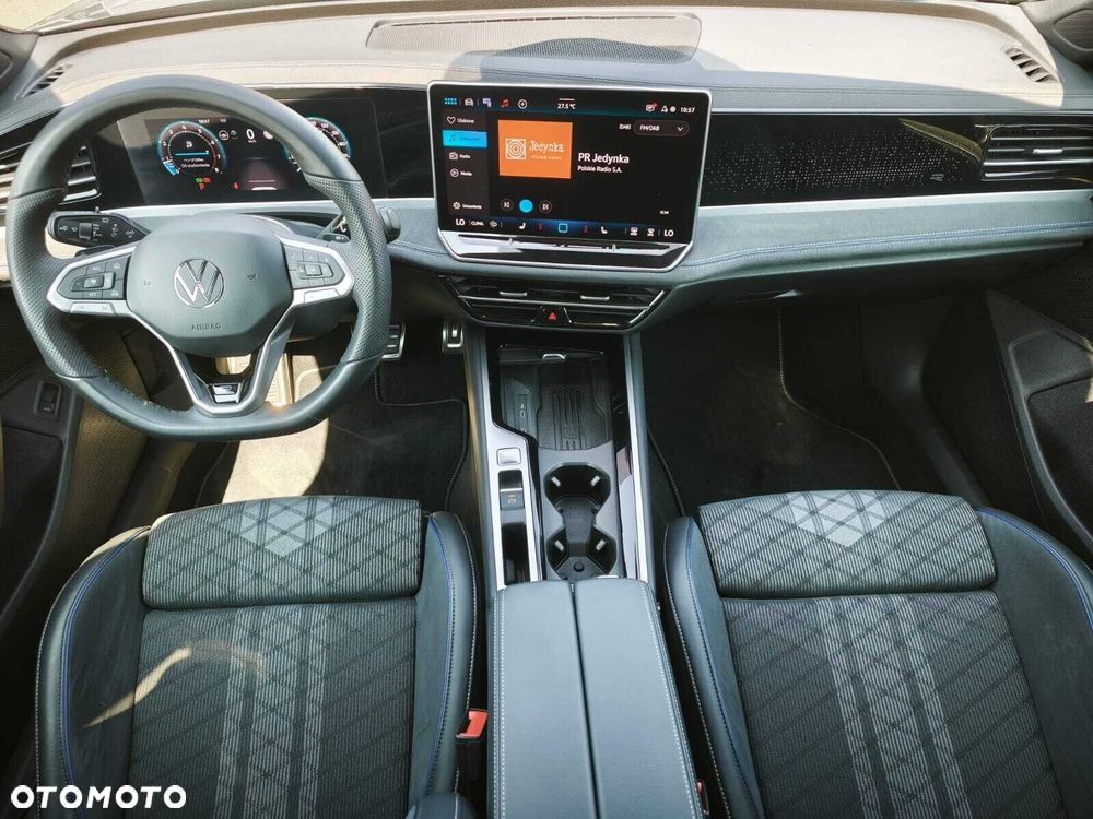Volkswagen Passat Variant 2.0 TSI 4Mot R-Line DSG - 5