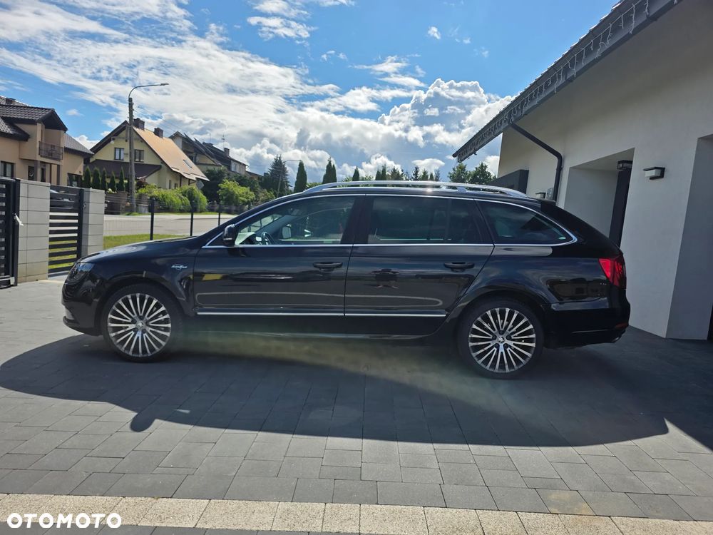 Skoda Superb 2.0 TDI 4x4 L&K DSG - 3
