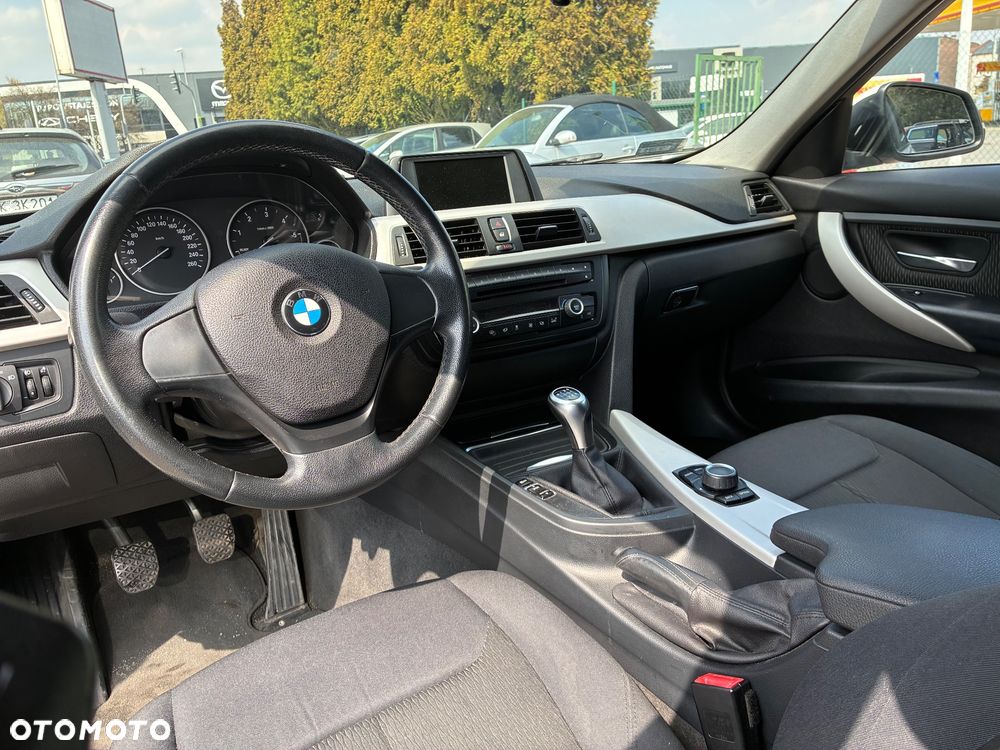 BMW Seria 3 316d Advantage - 12