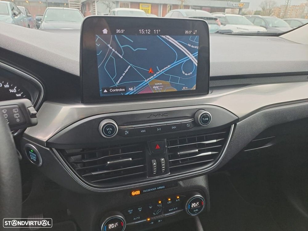 Ford Focus 1.0 EcoBoost S&S TITANIUM - 20