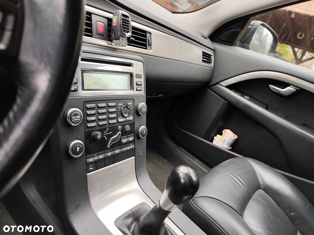 Volvo V70 2.0D Momentum - 12