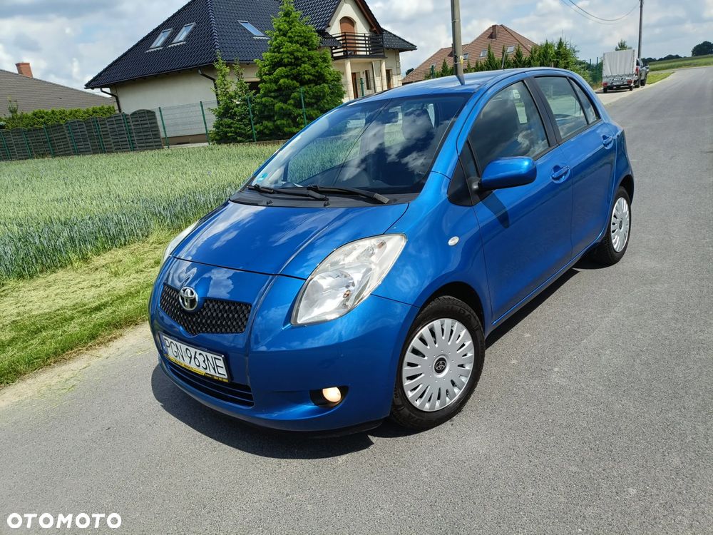 Toyota Yaris 1.3 VVT-i Travel - 1