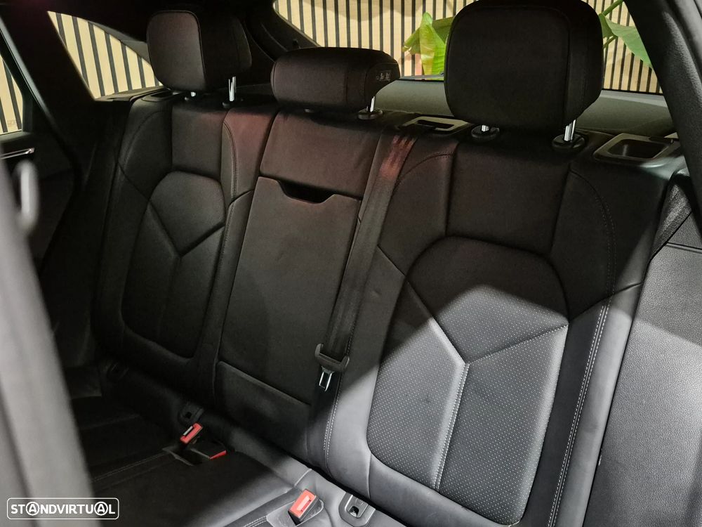 Porsche Macan S - 34