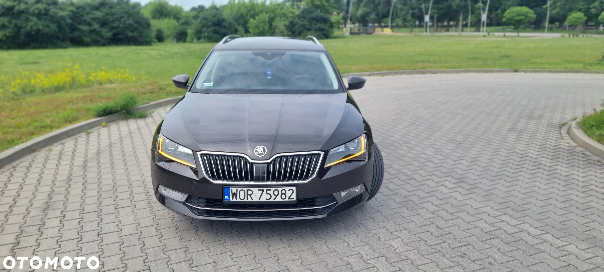 Skoda Superb 2.0 TDI 4x4 L&K DSG - 2