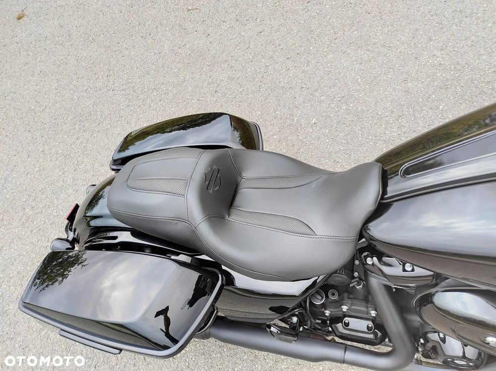 Harley-Davidson Touring Street Glide - 13