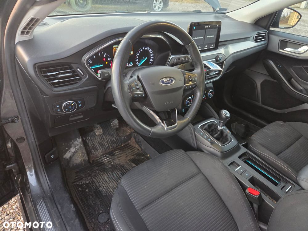 Ford Focus 1.5 EcoBoost Titanium - 16
