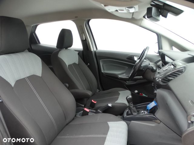 Ford EcoSport - 12