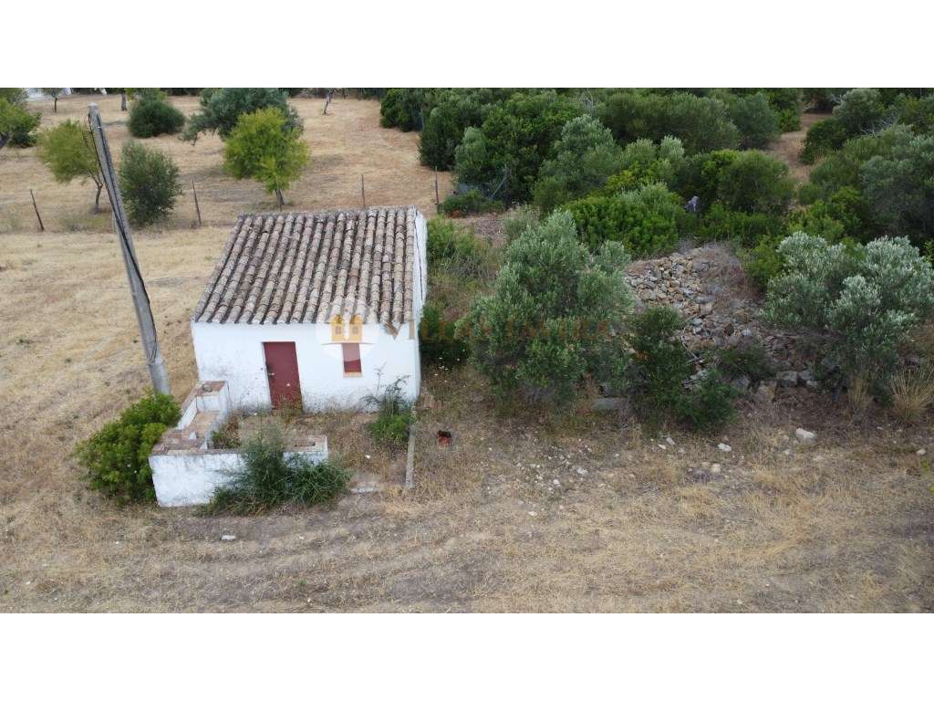 Terreno com 3.150 m² e dois artigos urbanos para reconstrução - San... - Grande imagem: 3/22