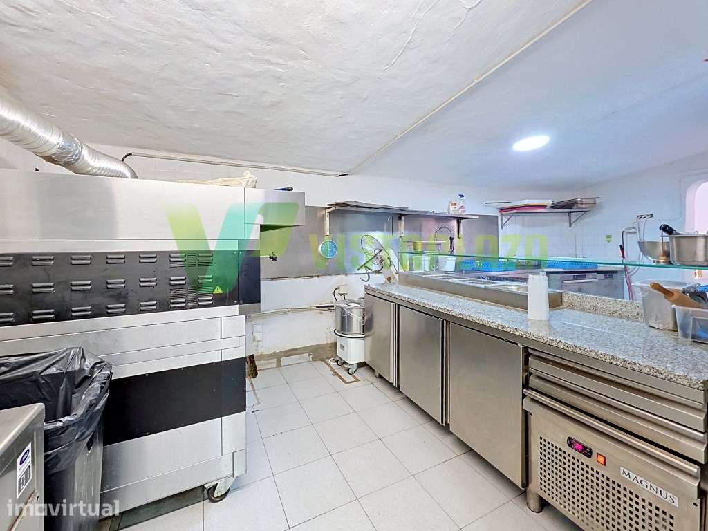 Restaurante à venda na Urbanização Monte Carvoeiro