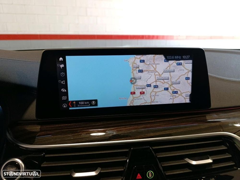 BMW 530 e iPerformance Line Luxury - 5