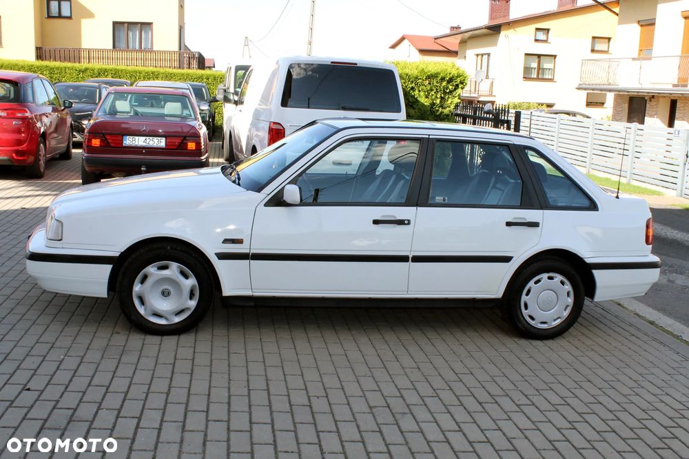 Volvo Seria 400 - 7