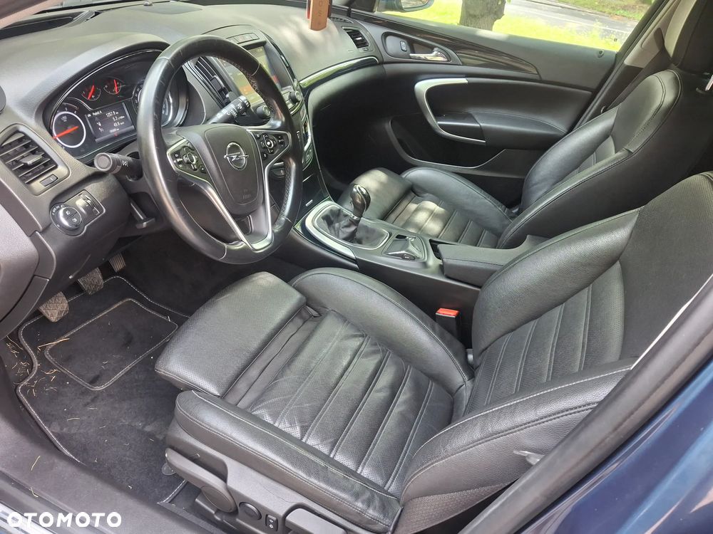 Opel Insignia - 12