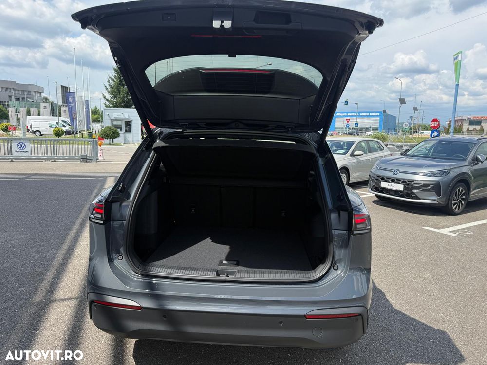Volkswagen Tiguan - 10