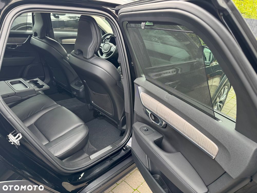 Volvo V90 Cross Country B4 D AWD Ultimate - 37