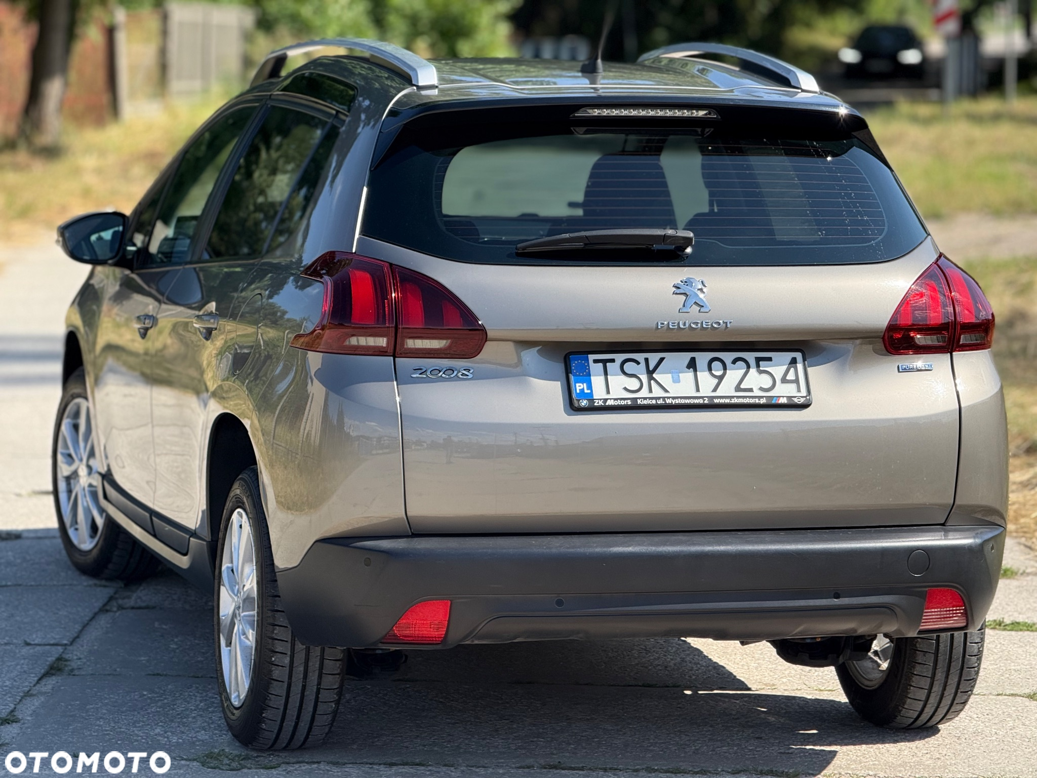 Peugeot 2008 1.2 Pure Tech Active S&S - 17