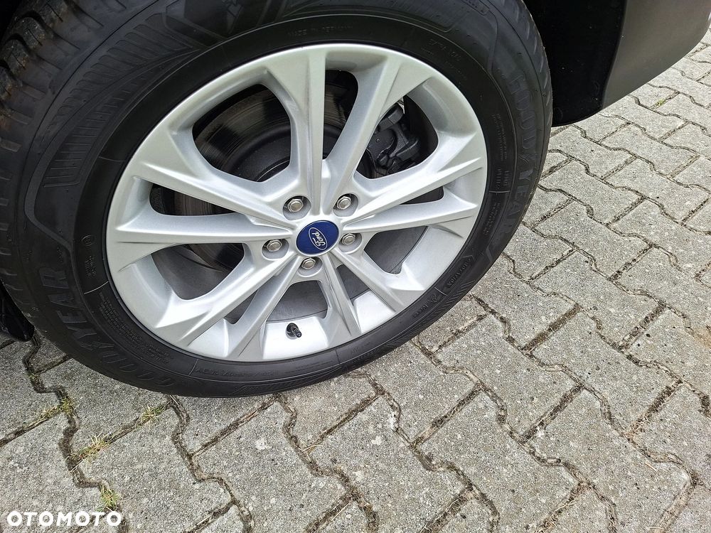 Ford Kuga 1.5 EcoBoost 2x4 Titanium - 21