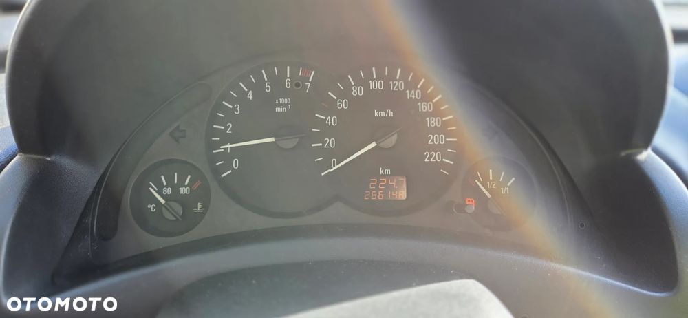 Opel Corsa - 28