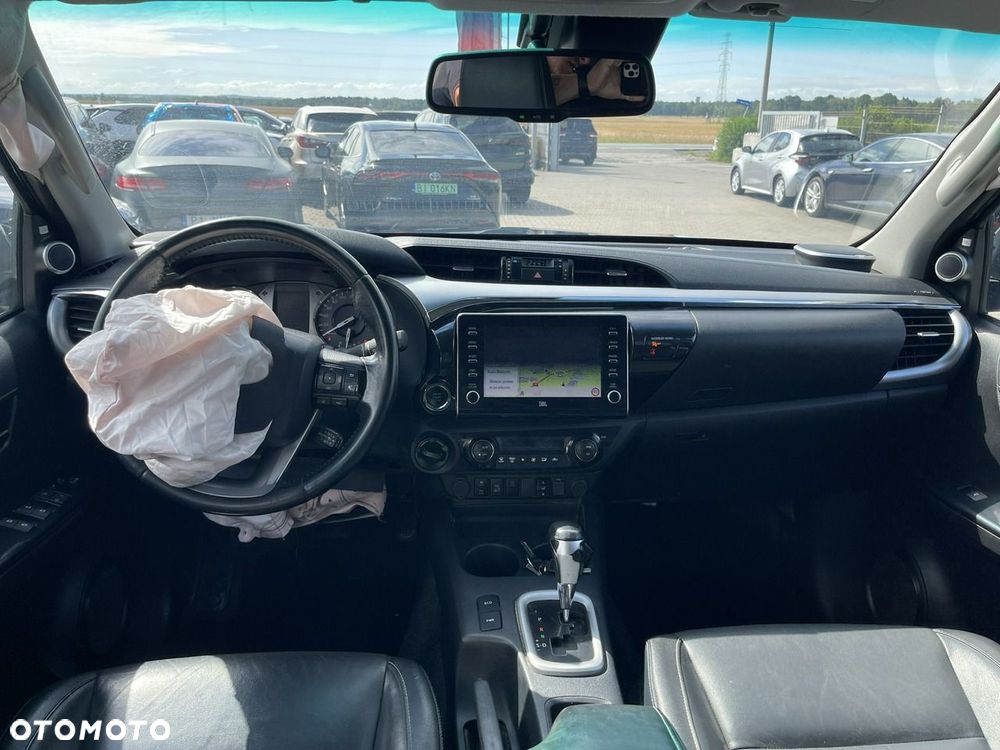 Toyota Hilux 4x4 Double Cab Autm Executive - 8