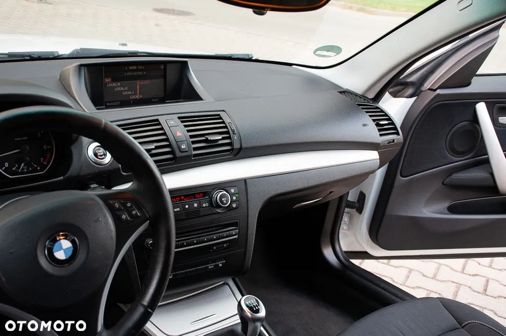 BMW Seria 1 116i - 8