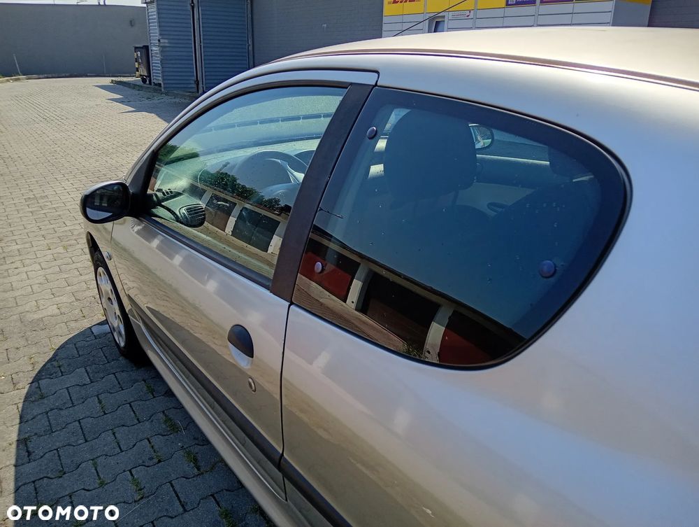 Peugeot 206 1.1 XR - 5