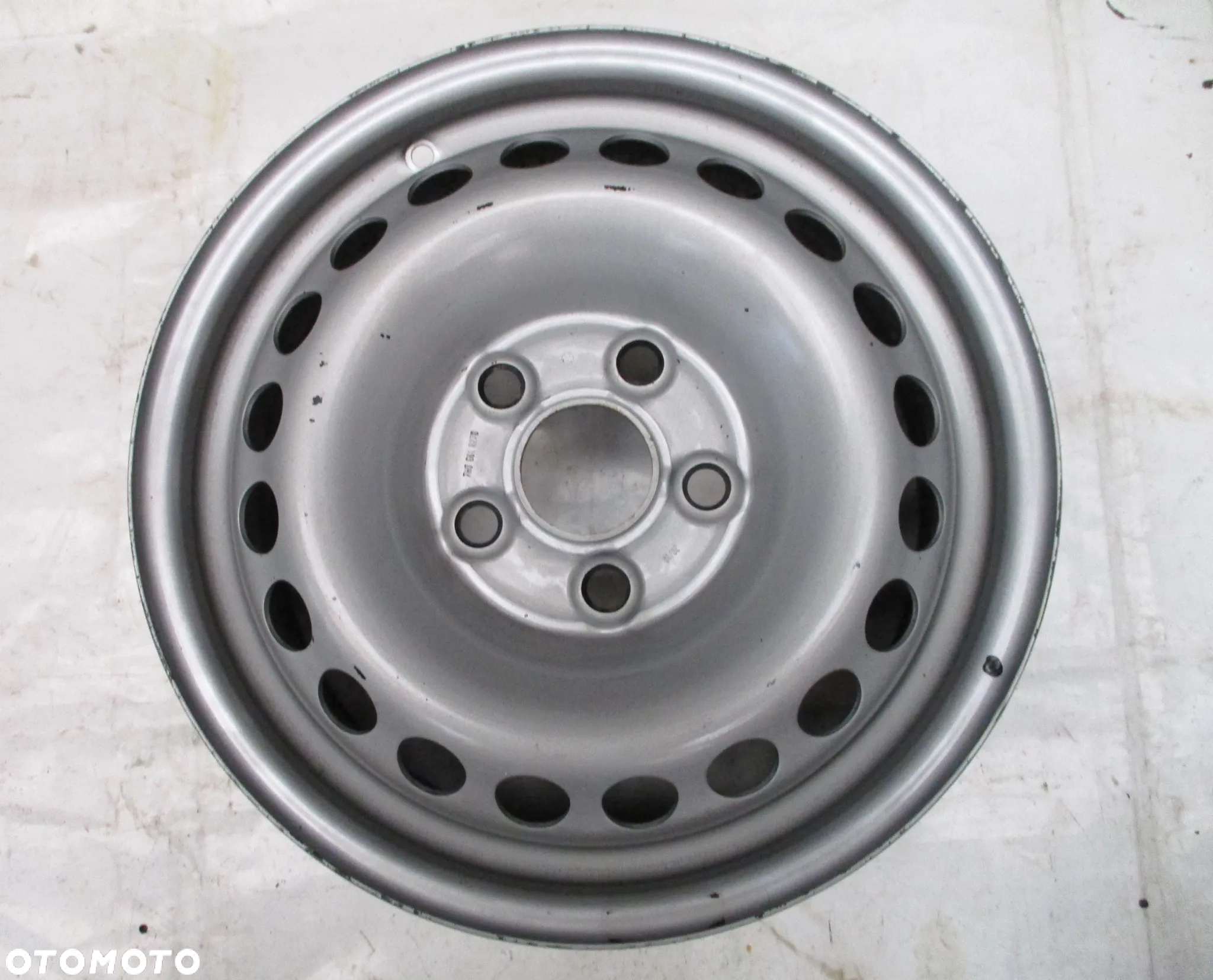 FELGI STALOWE  16 VW T5 T6 ET51 - 10