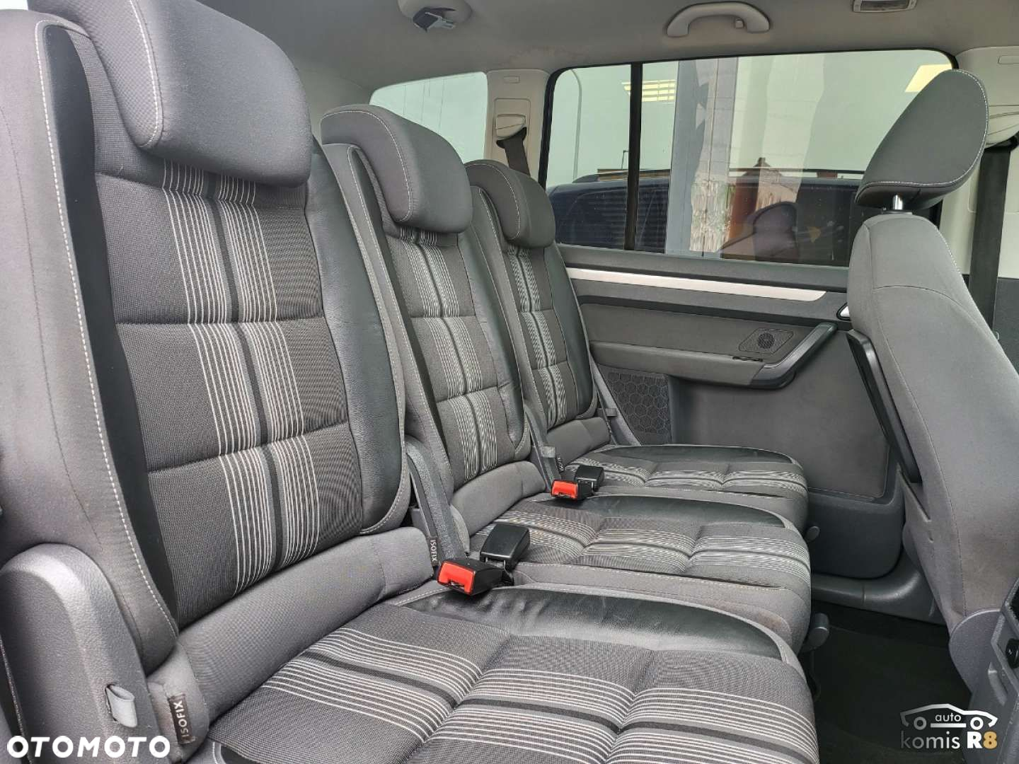 Volkswagen Touran - 14