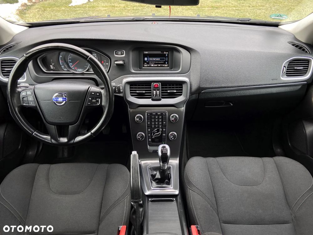 Volvo V40 D2 You - 28