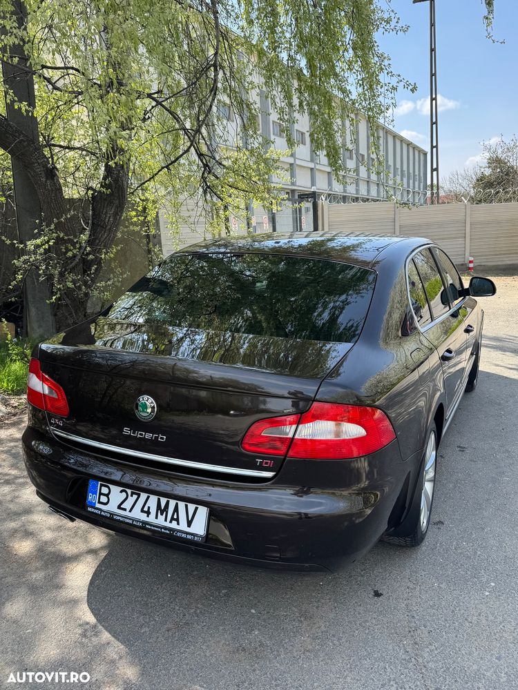 Skoda Superb 2.0 TDI Elegance 4x4 - 4