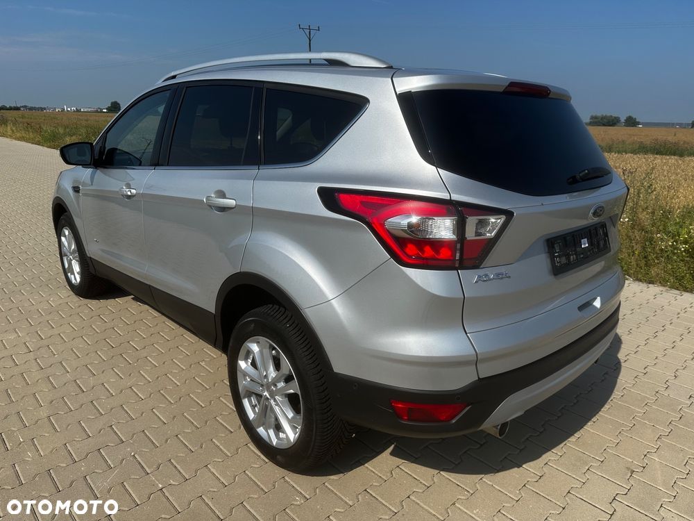 Ford Kuga 2.0 TDCi 4x4 Titanium - 4