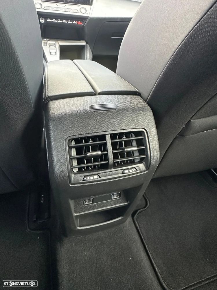 Peugeot 308 1.6 Hybrid Allure e-EAT8 - 26
