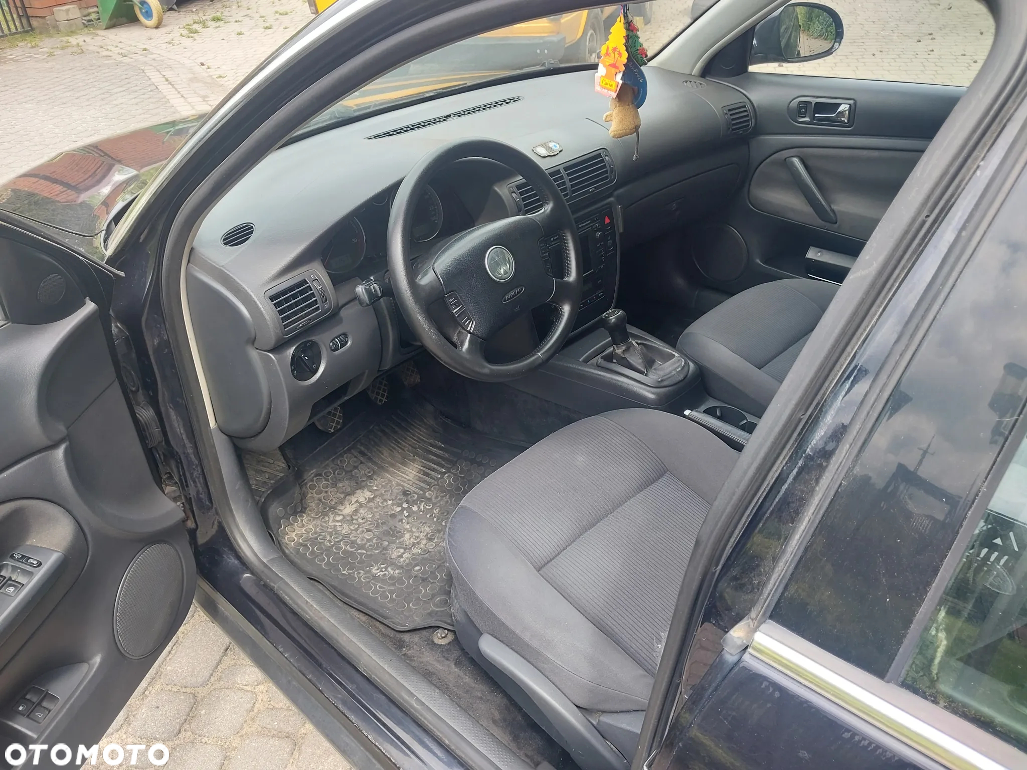 Volkswagen Passat 1.9 TDI Comfortline - 6