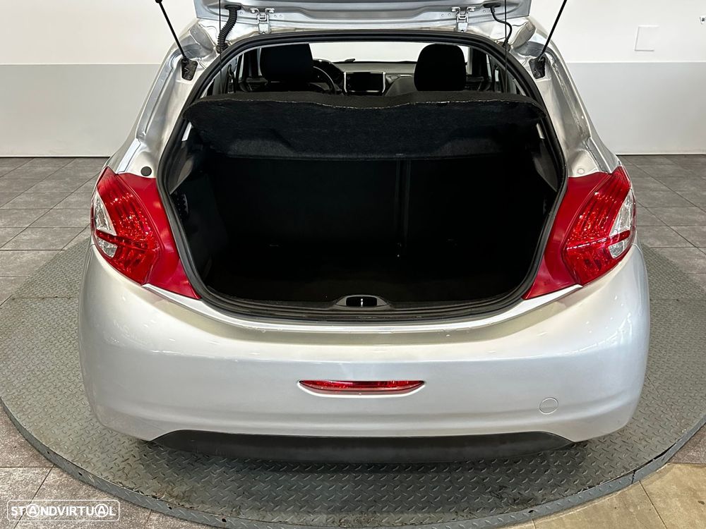 Peugeot 208 1.4 HDi - 7