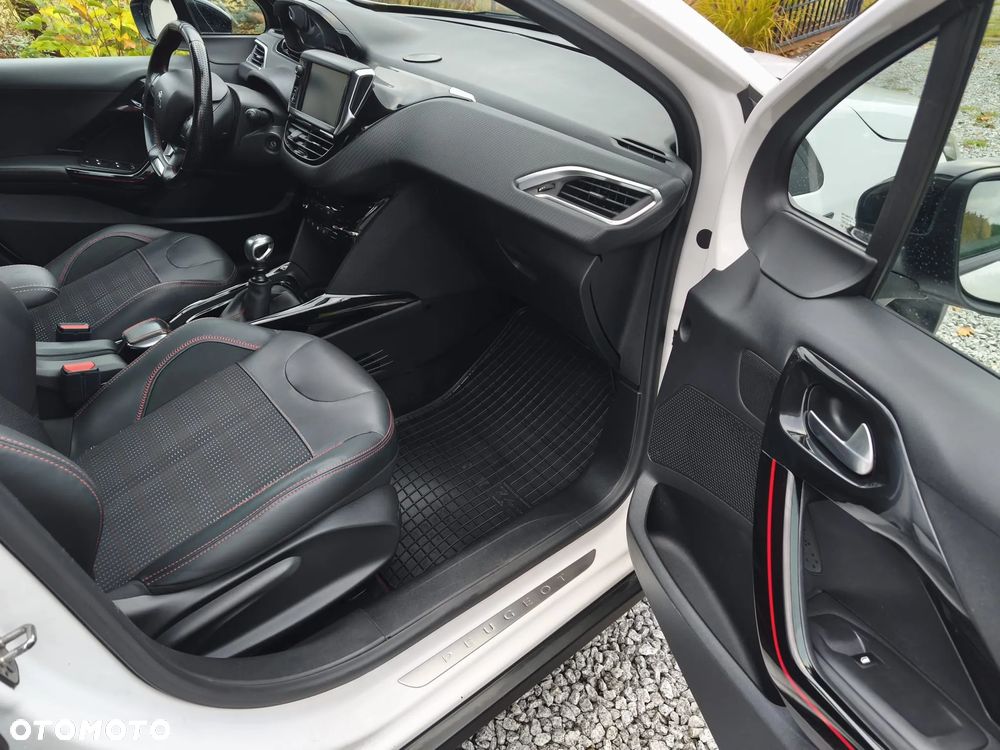 Peugeot 2008 - 18