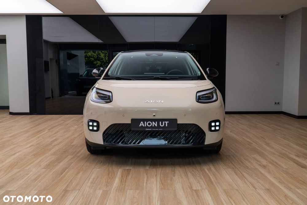 GAC AION UT - 3