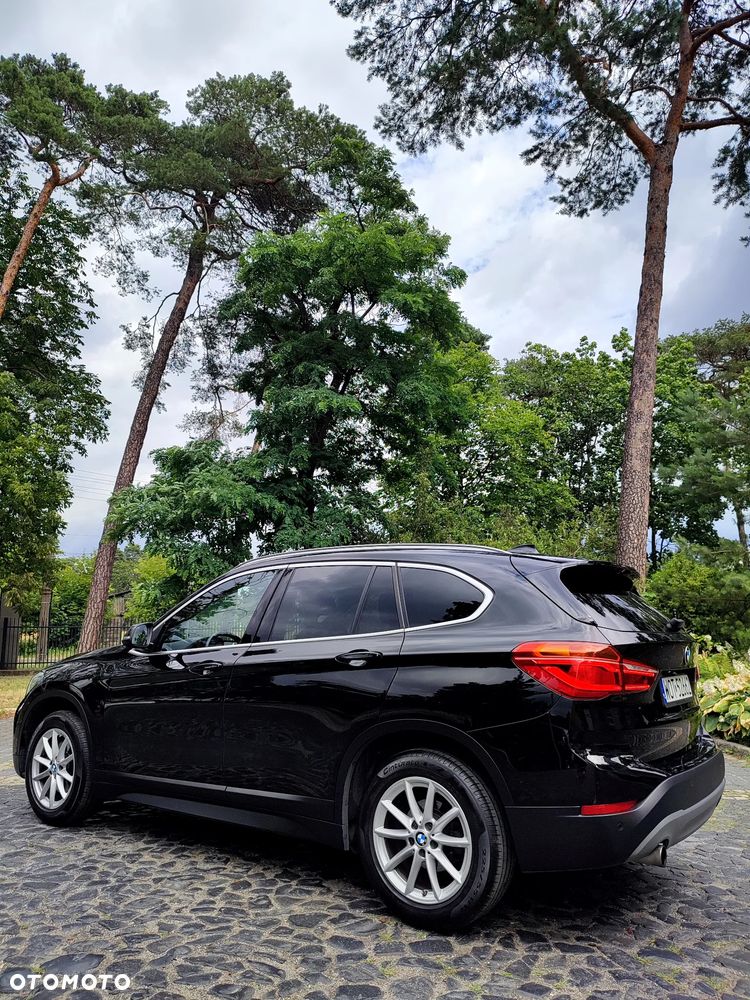 BMW X1 sDrive18i xLine - 6