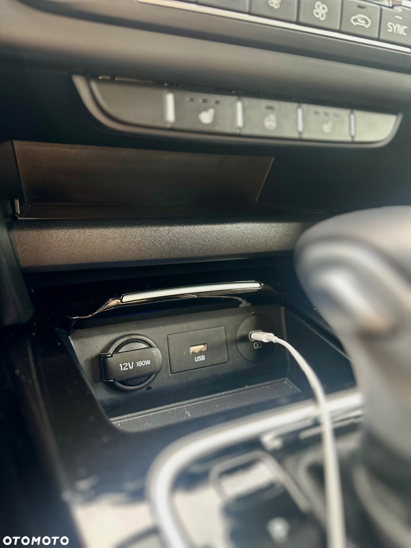 Kia XCeed 1.5 T-GDI L Business Line DCT - 18