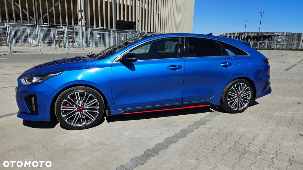 Kia ProCeed - 2