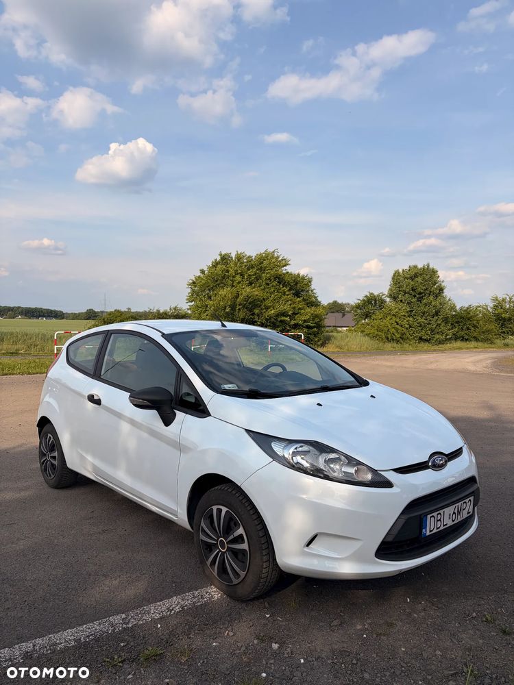 Ford Fiesta 1.25 Ambiente EU5 - 2