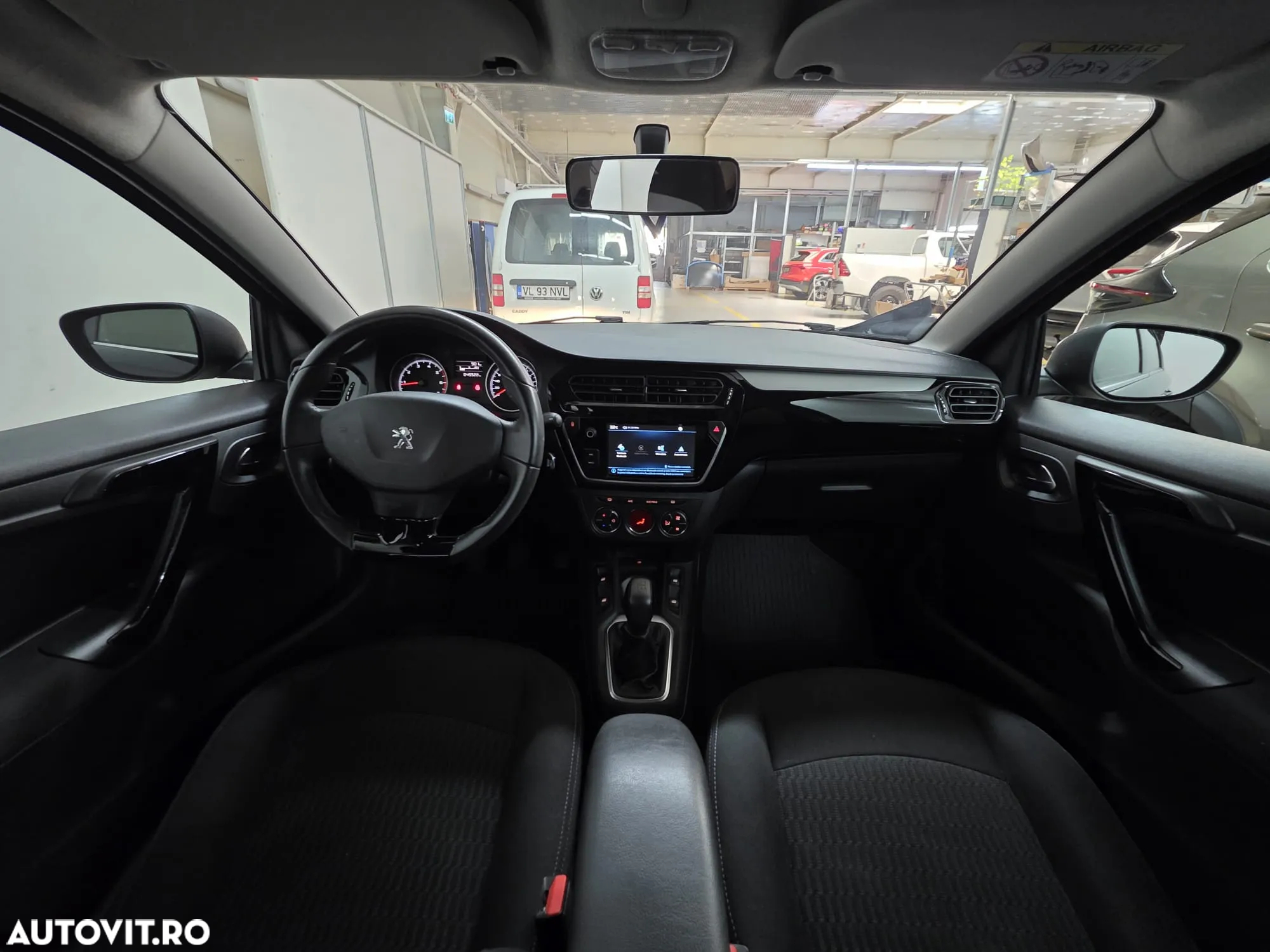 Peugeot 301 - 8