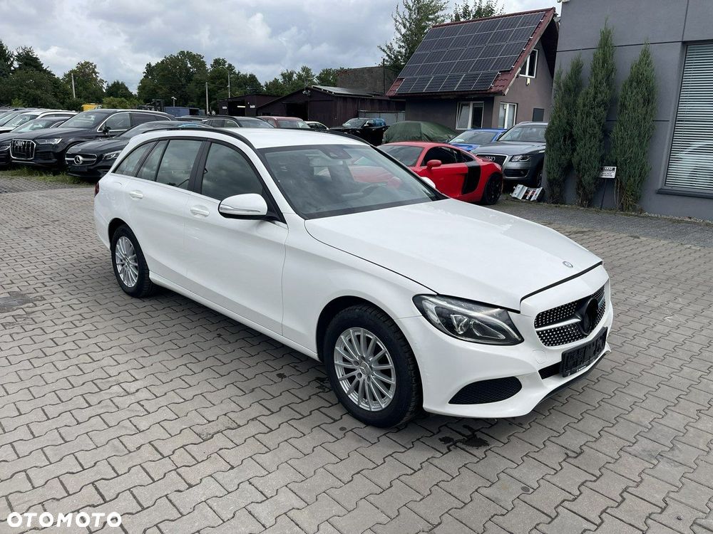 Mercedes-Benz Klasa C 220 T CDI DPF BlueEFFICIENCY - 3