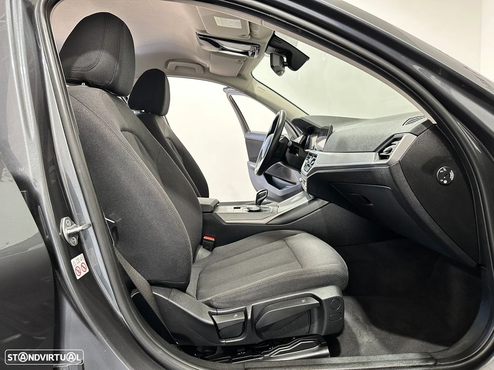 BMW 330 e Corporate Edition Auto - 33
